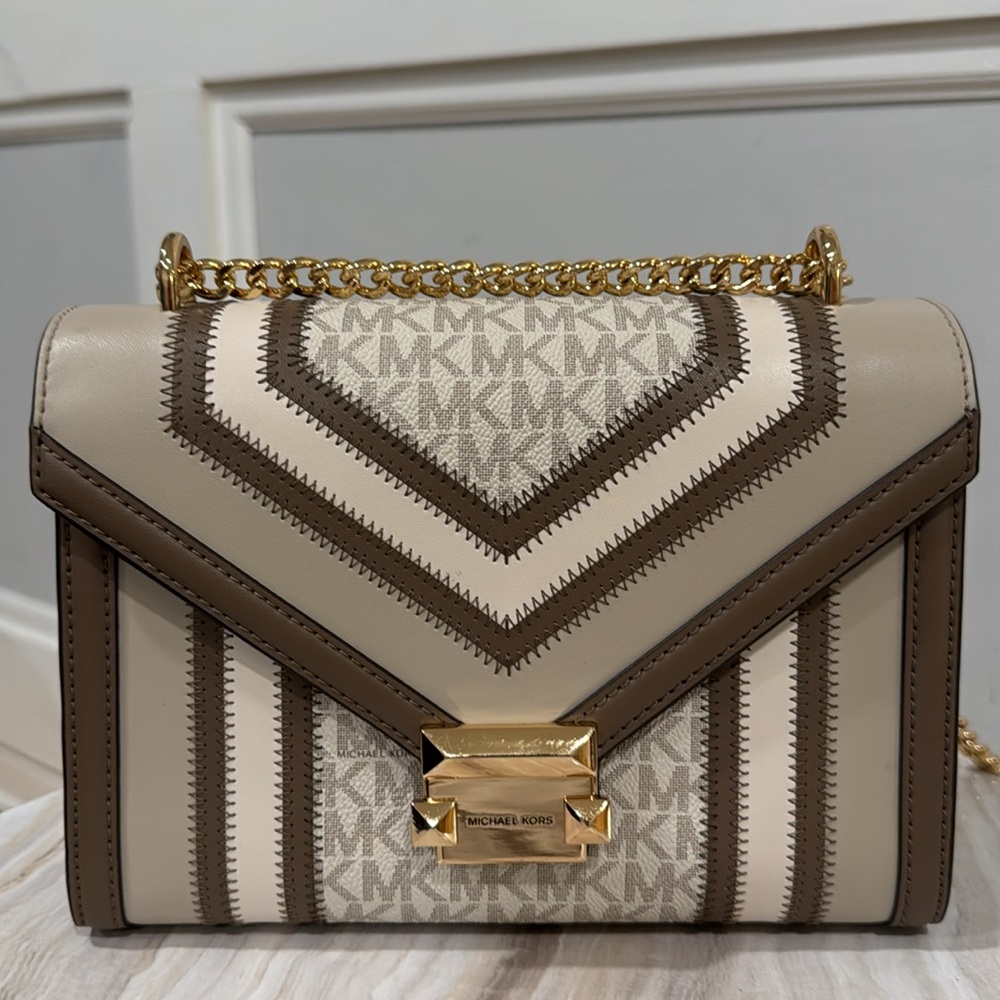 Michael Kors Bag Leather Jetset Signature Gold Chain with Chevron Design - Picture 4 of 17